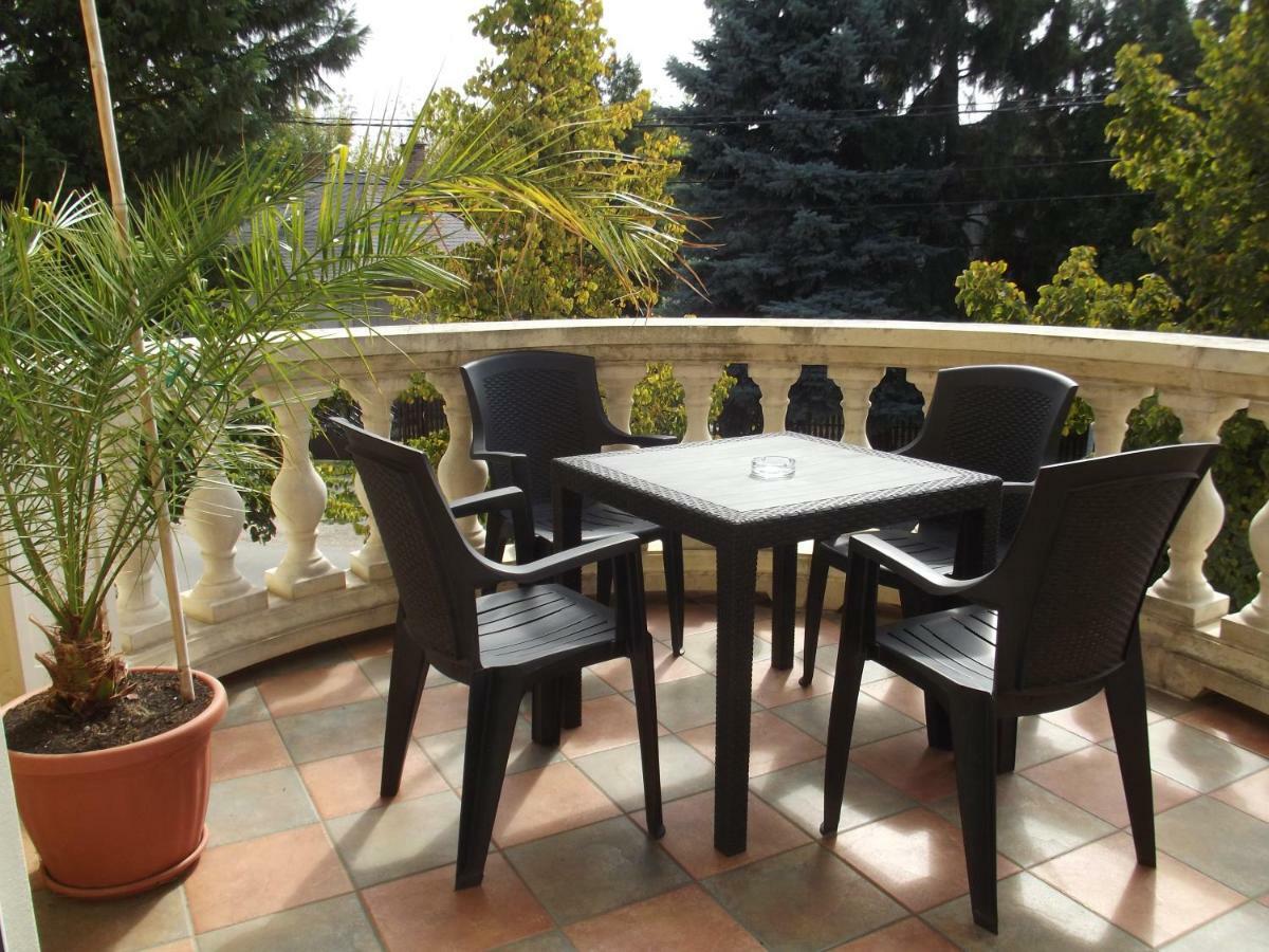 Villa Rosa Hajduszoboszlo Ngoại thất bức ảnh
