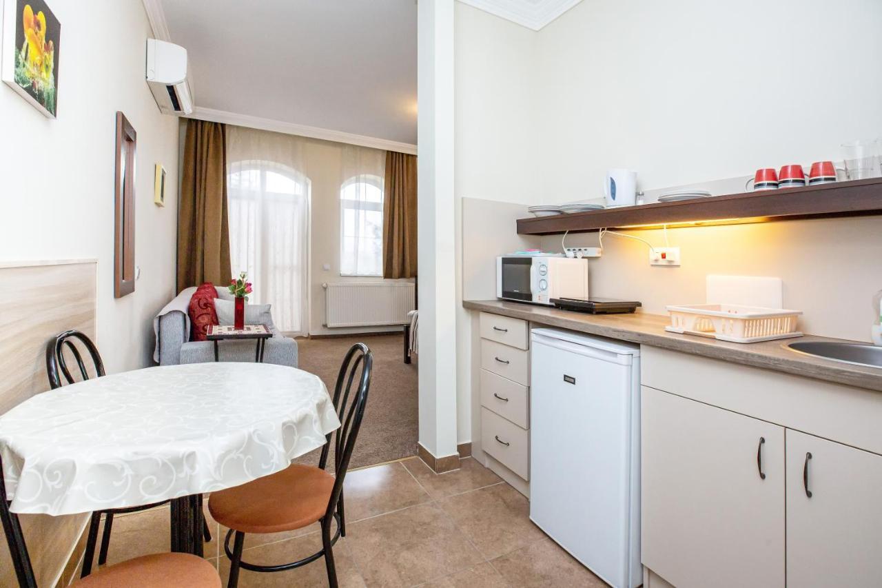 Villa Rosa Hajduszoboszlo Ngoại thất bức ảnh